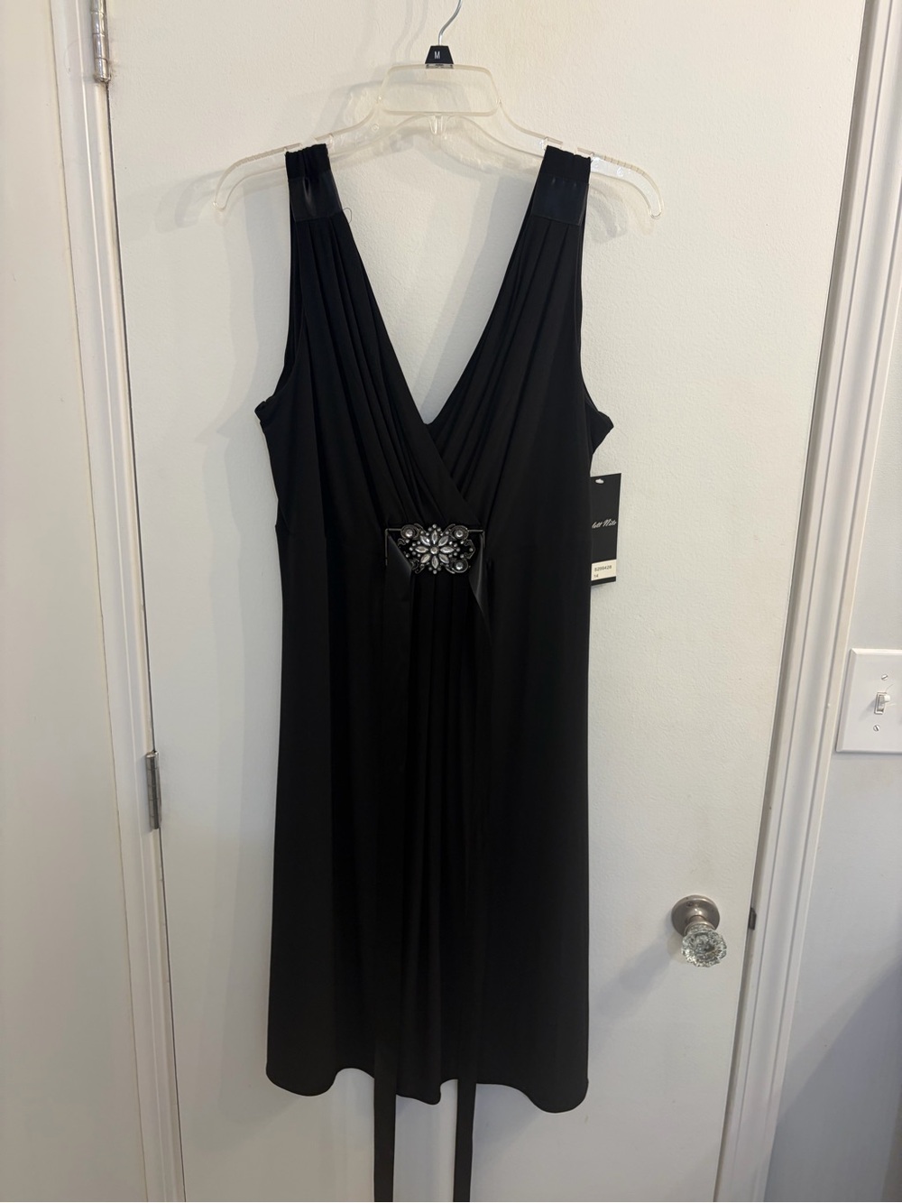 Scarlett Nite Black Sleeveless V-Neck Midi Dress with Embellished Waist